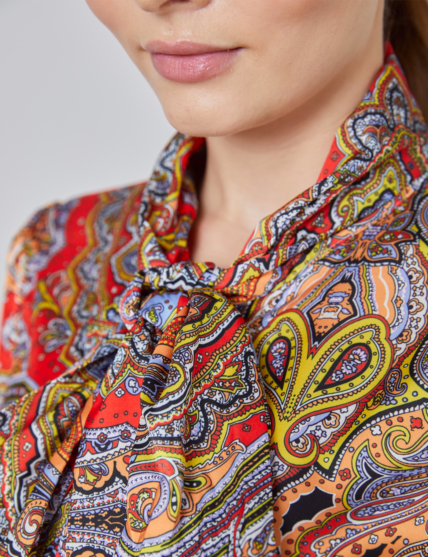 Women S Blue Orange Paisley Fitted Satin Blouse Single Cuff Pussy