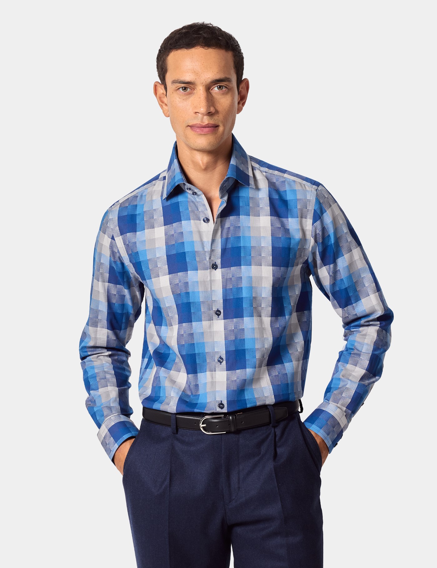 Hawes & Curtis Slim Fit Blue & Grey Jacquard Check Curtis Shirt Size: Small