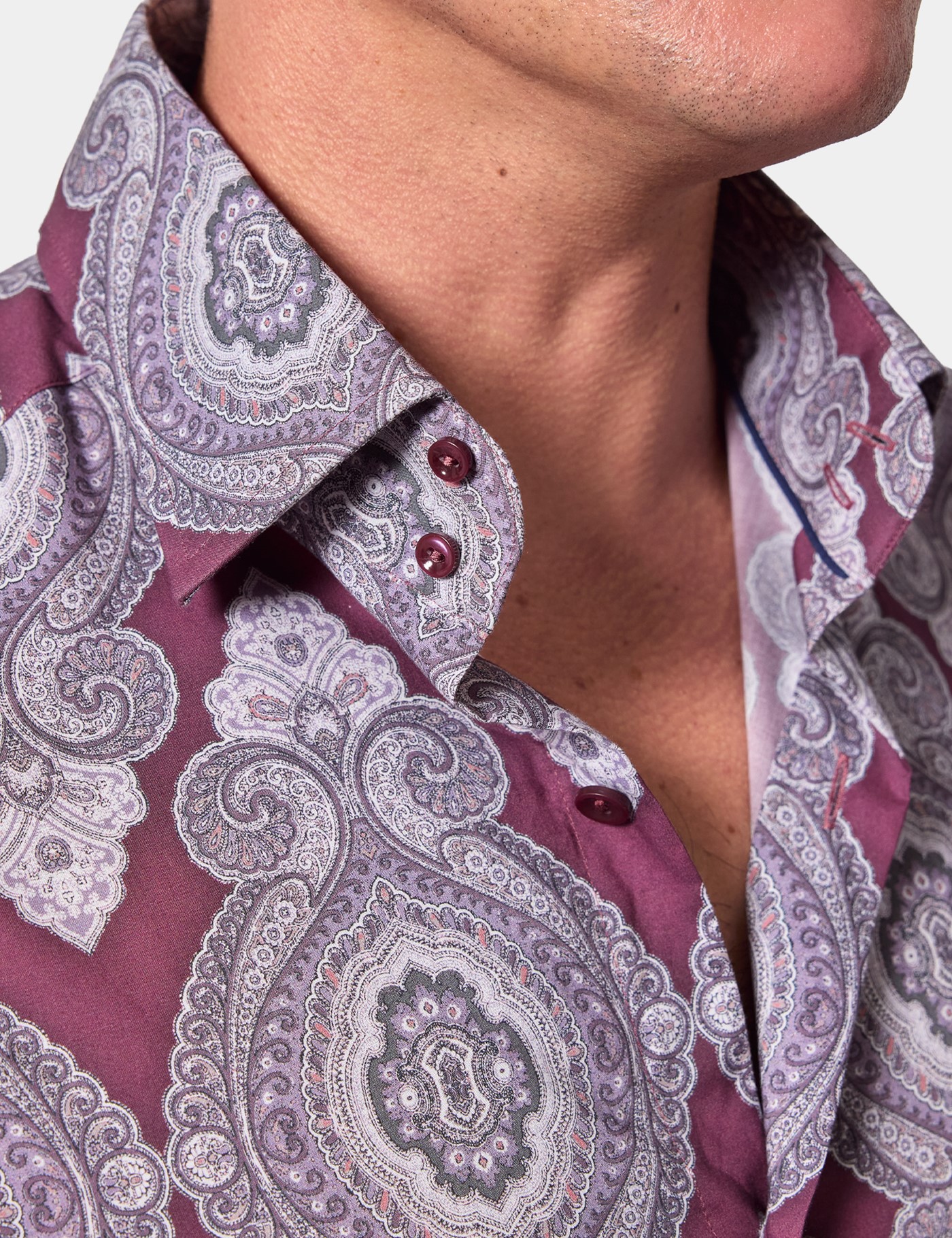 Hawes & Curtis Slim Fit Wine & White Paisley Curtis Shirt Size: Small image 2