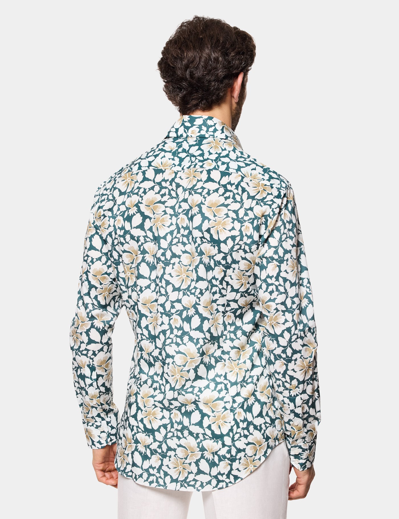 Hawes & Curtis Slim Fit Green & White Floral Curtis Shirt Size: Small image 4