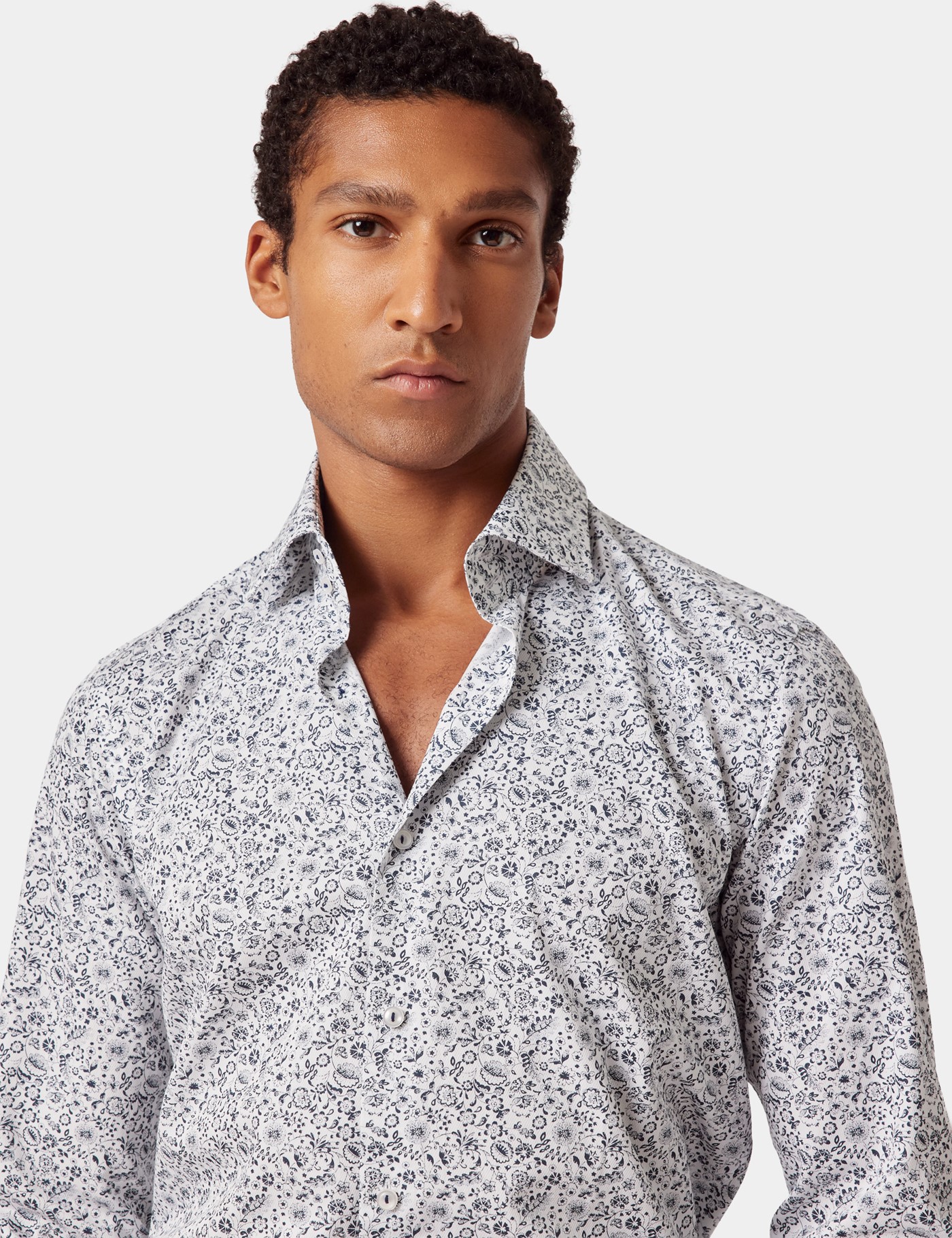 Hawes & Curtis Slim Fit White & Navy Floral Diamond Weave Curtis Shirt Size: XXL image 3