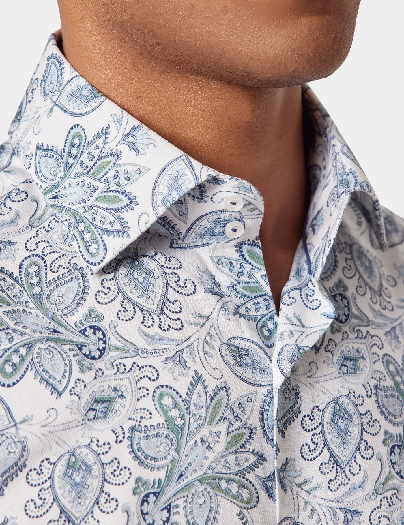Hawes & Curtis Slim Fit White & Blue Paisley Diamond Weave Curtis Shirt Size: XS image 2