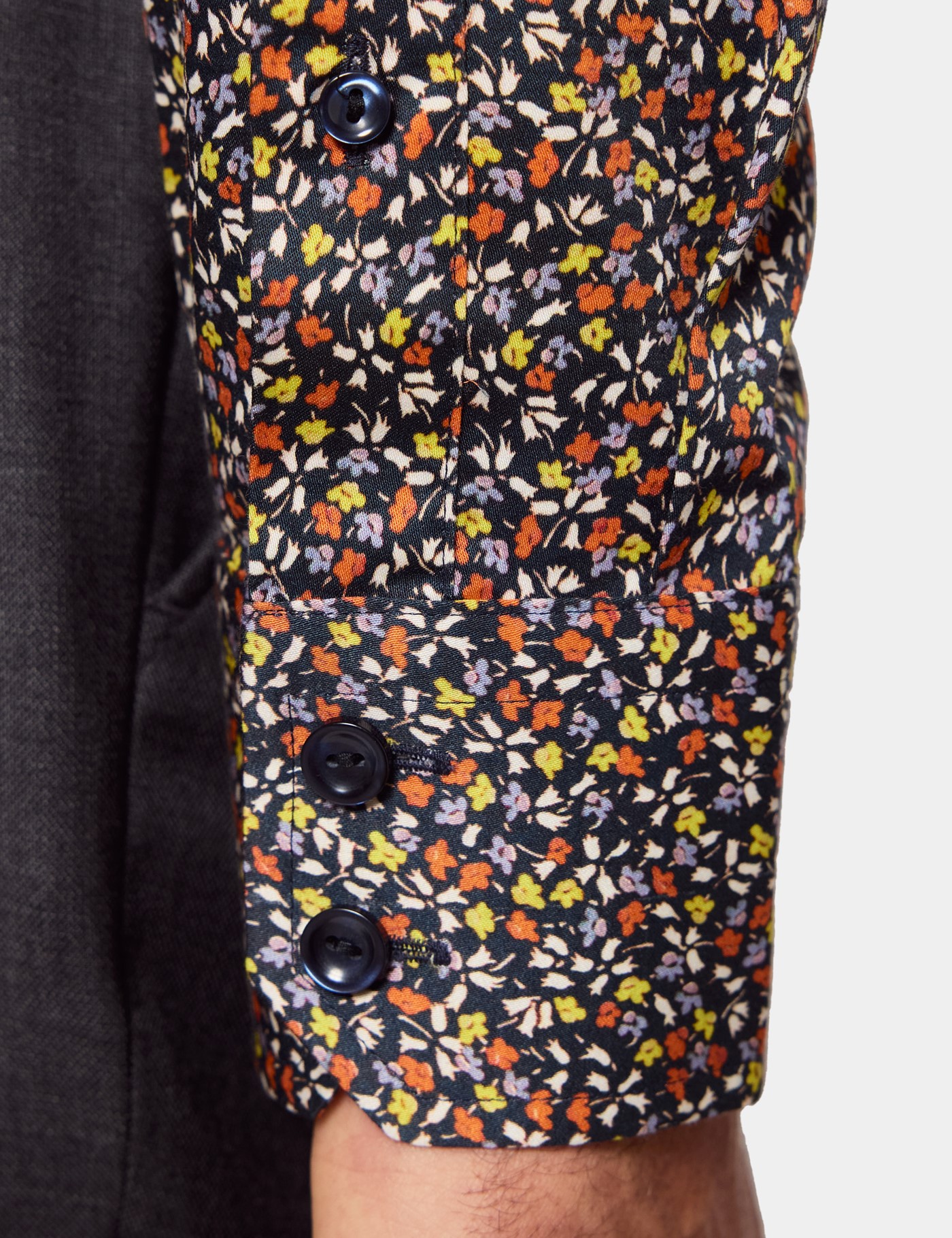 Hawes & Curtis Slim Fit Navy & Yellow Floral Curtis Shirt Size: Small image 4