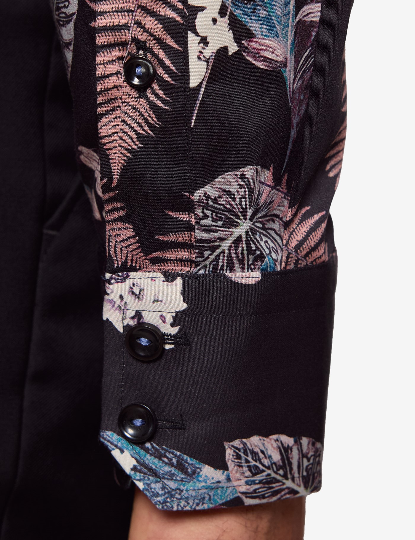 Hawes & Curtis Slim Fit Black & Blue Floral Curtis Shirt Size: XXXL image 4
