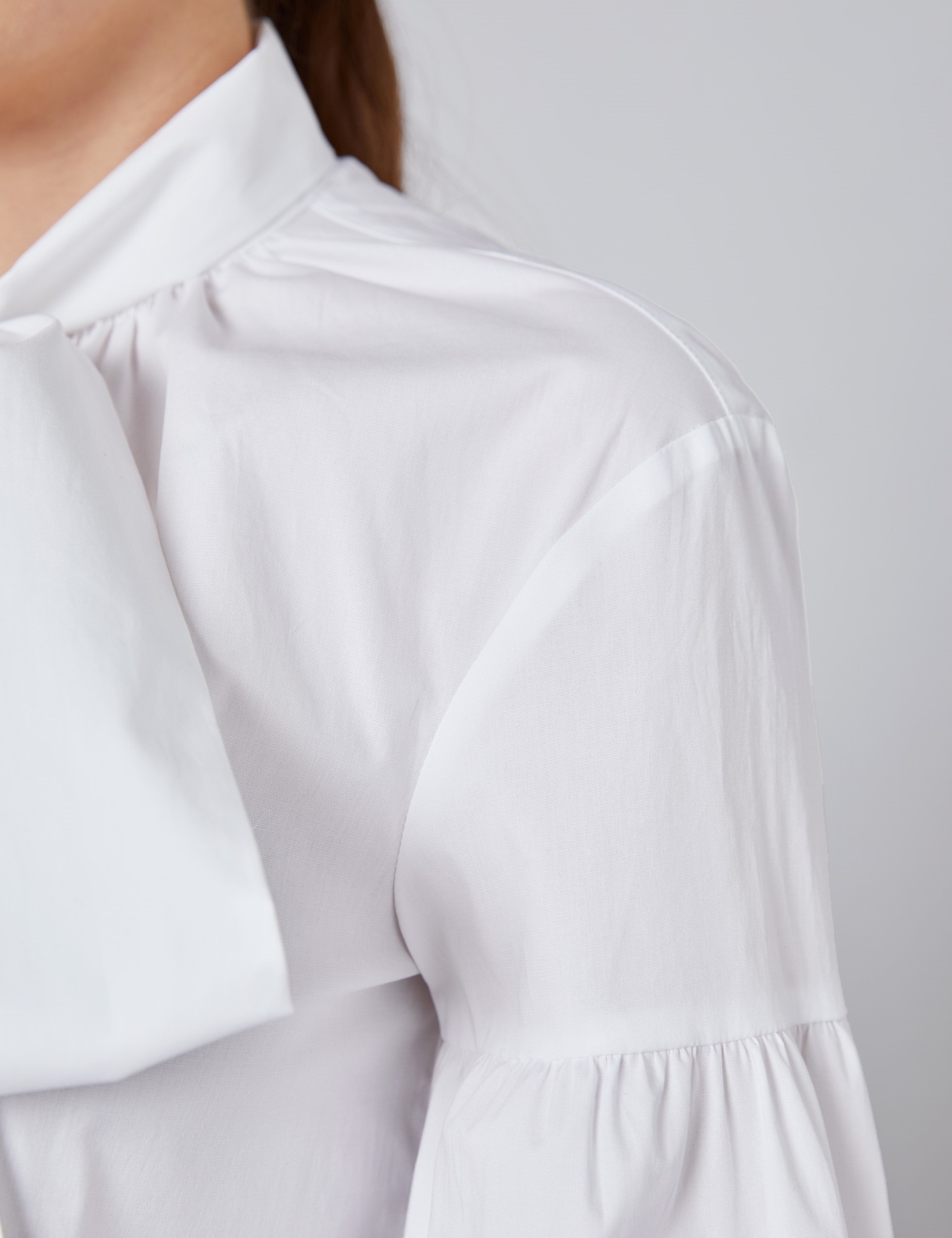 Women’s Boutique White Shirt - Single Cuff - Pussy Bow | Hawes & Curtis