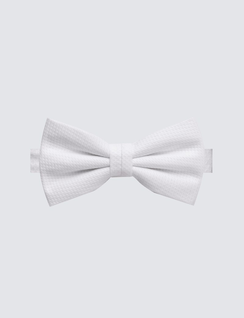 Men's White Cotton Bow Tie
