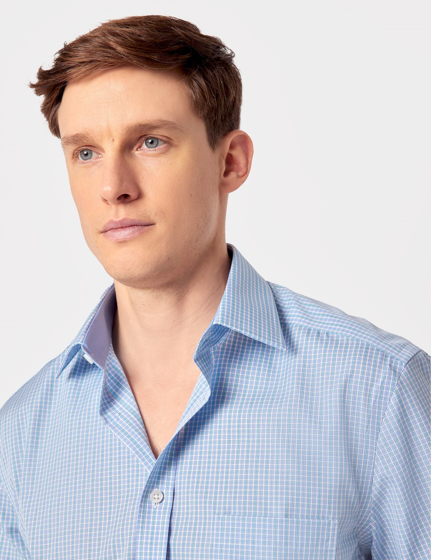 Hawes & Curtis Tailored Fit Blue & White Check Non-Iron Shirt | Short Sleeve | Chest Pocket Size: Small image 3