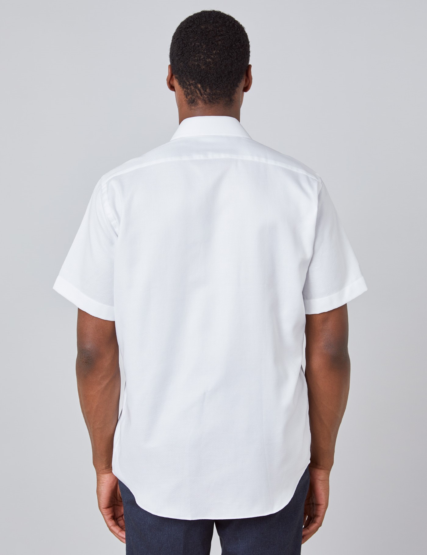 Plain Cotton Men's Tailored Fit Short Sleeve Shirt in White Hawes