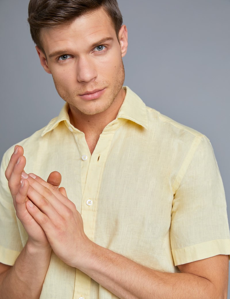 Men’s Yellow Tailored Fit Short Sleeve Linen Shirt | Hawes & Curtis