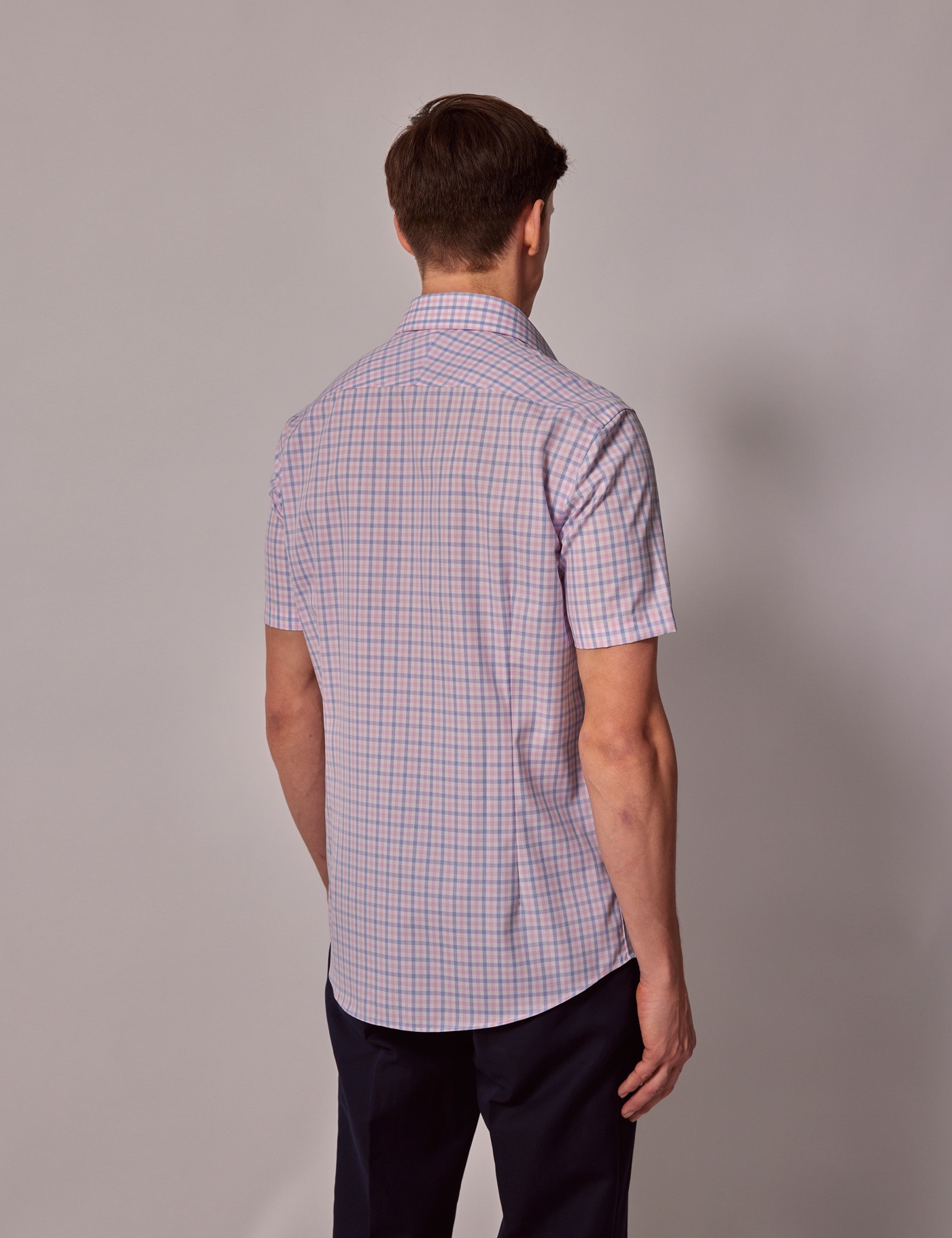 Hawes & Curtis Slim Fit Pink & Blue Check Non-Iron Shirt | Short Sleeve Size: Small image 3