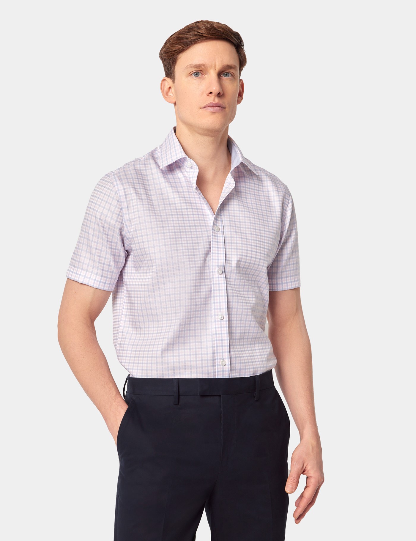 Hawes & Curtis Slim Fit Blue & Pink Check Non-Iron Shirt | Short Sleeve Size: Small