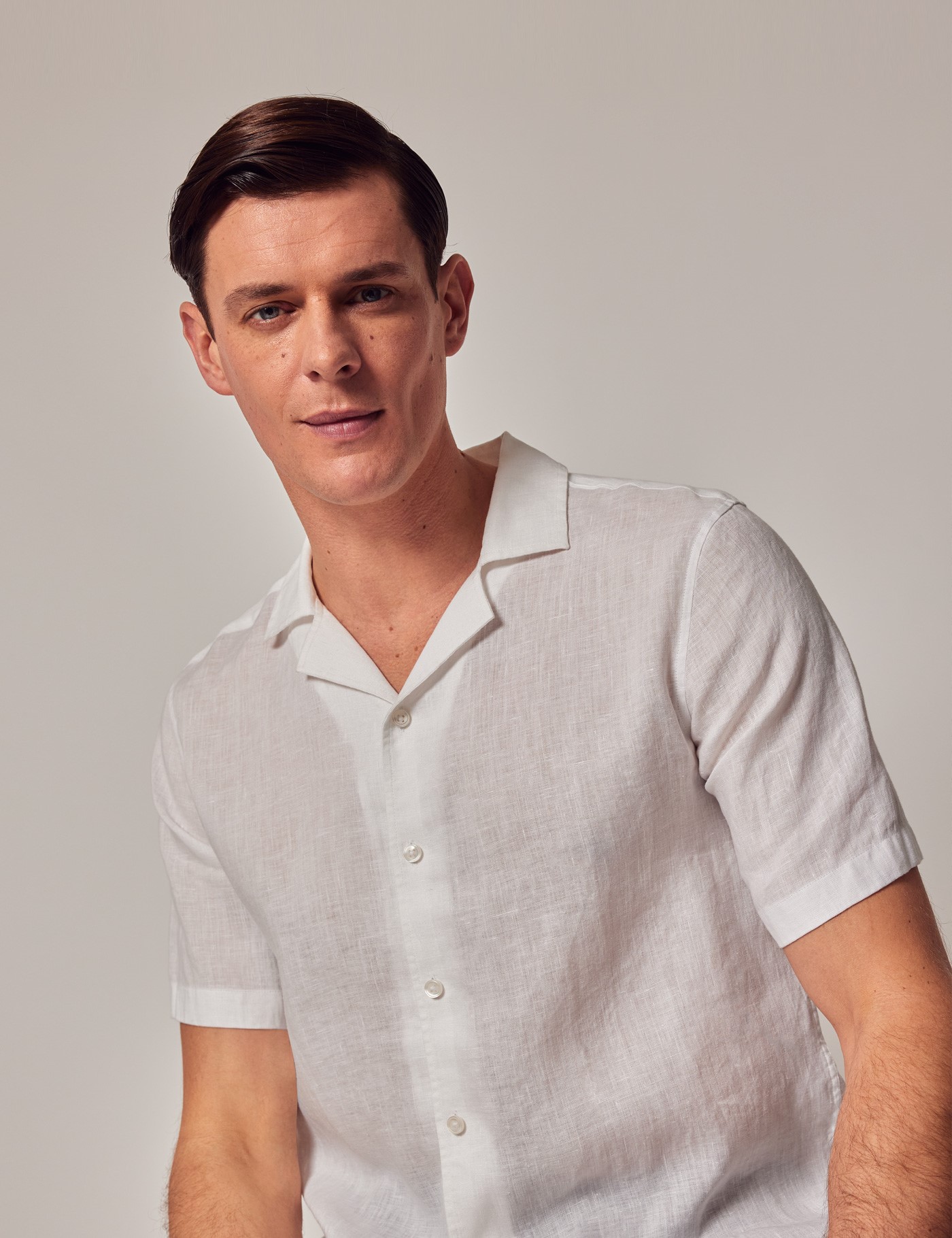 Men's White Linen Slim Short Sleeve Shirt - Revere Collar