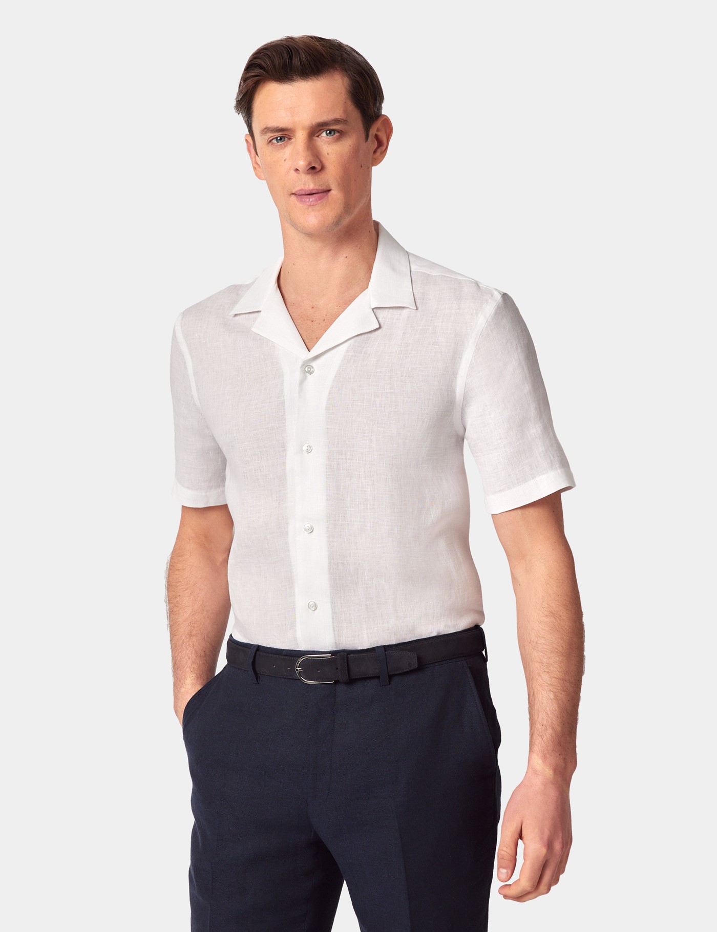 Hawes & Curtis White Linen Shirt | Short Sleeve Size: Small