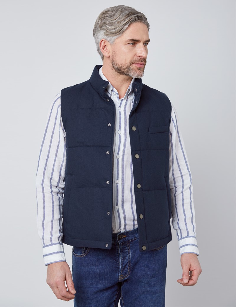 Wool Blend Men’s Gilet with Two Side Pockets in Navy| Hawes & Curtis | USA