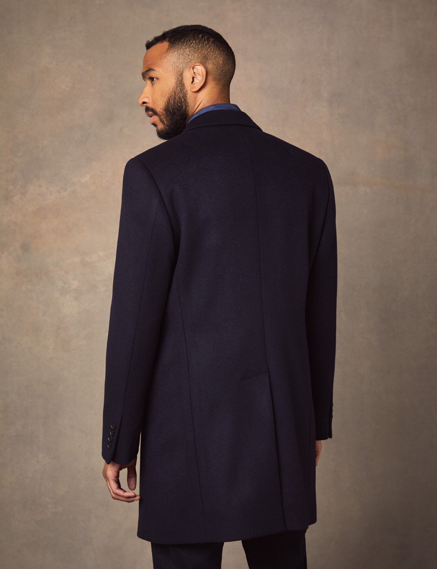100% Wool Men’s Overcoat with Single Back Vent in Navy | Hawes & Curtis ...