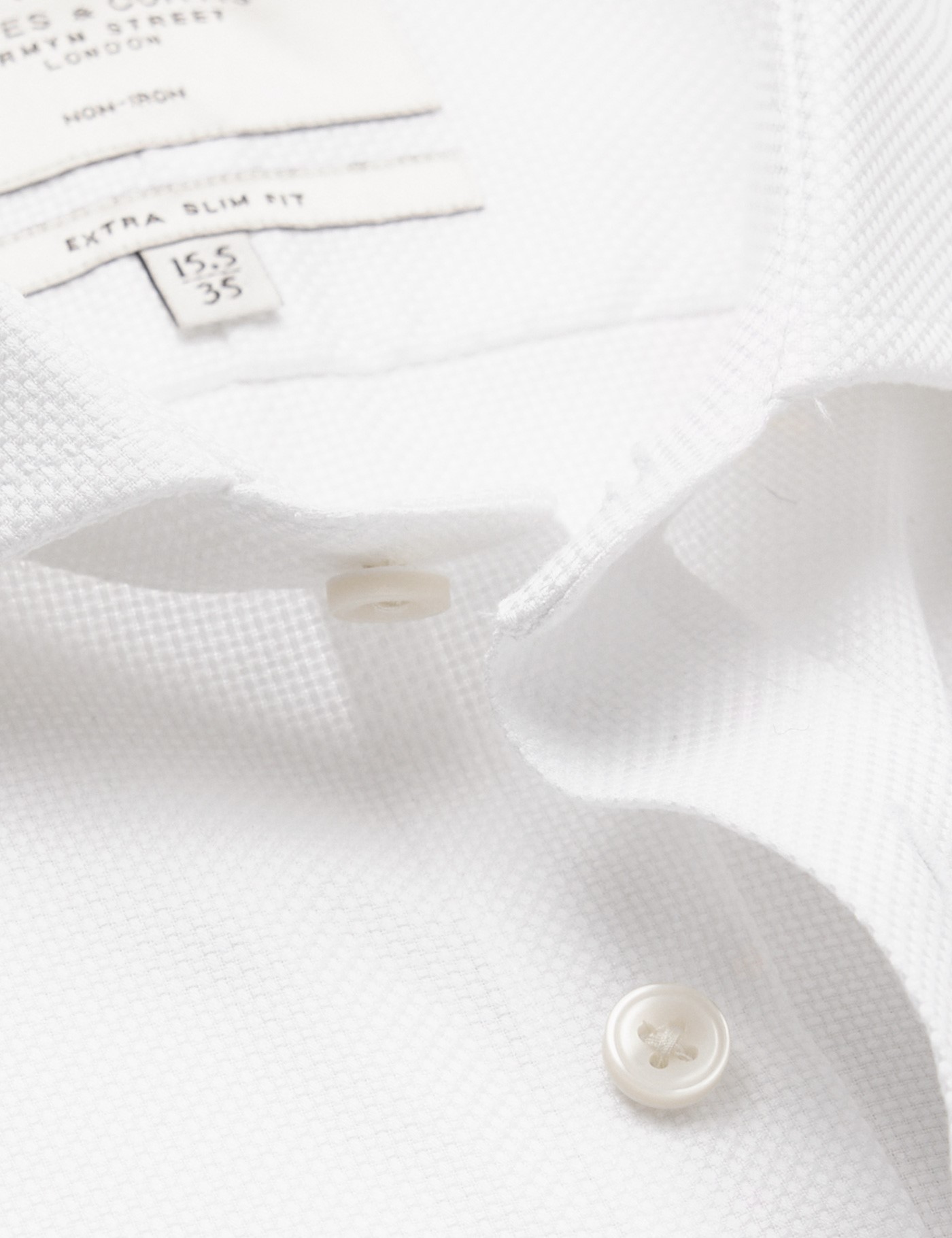 Hawes & Curtis Extra Slim Fit White Textured Weave Non-Iron Shirt Size: 15" collar, 35" sleeve
