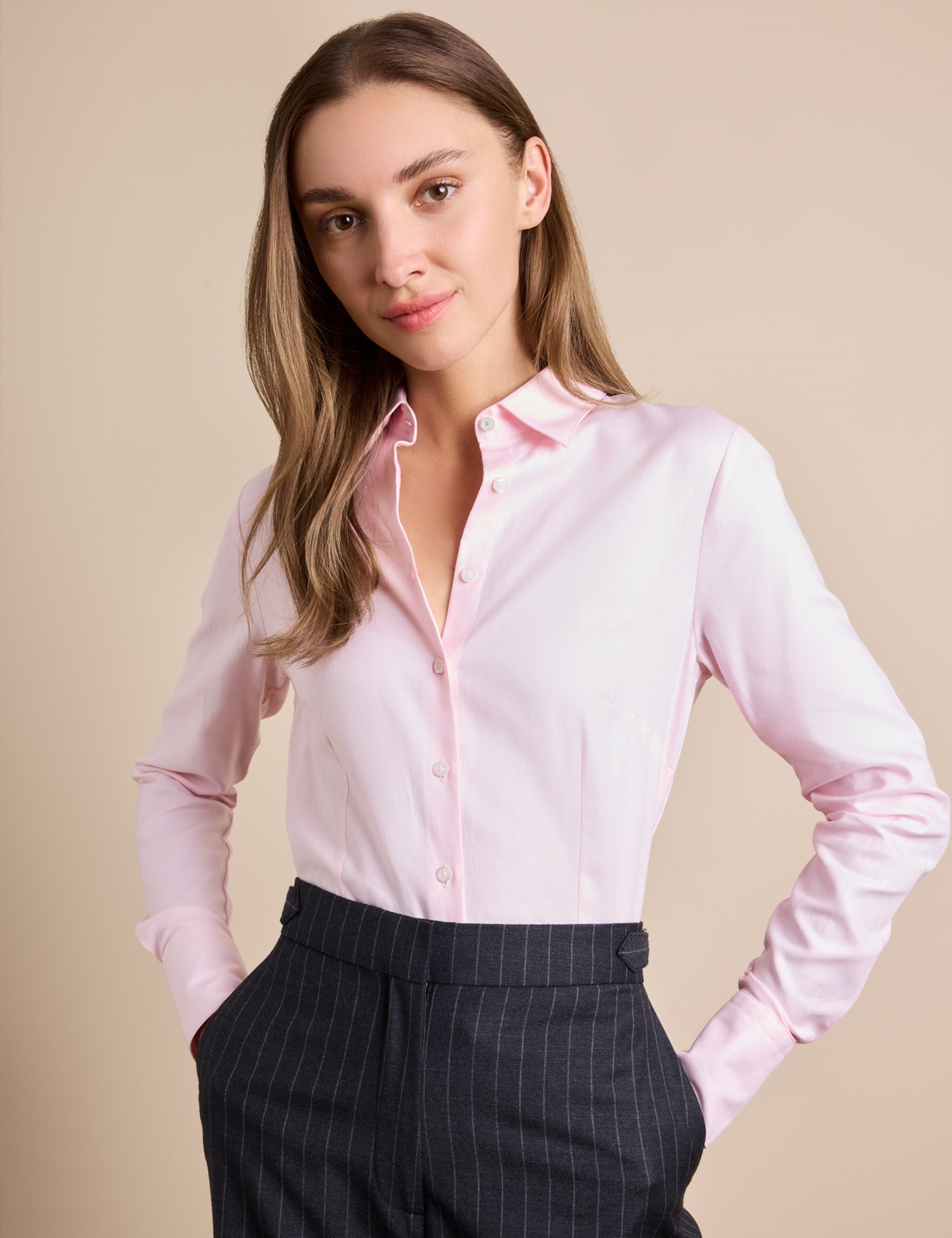 Hawes & Curtis Fitted Light Pink Twill Shirt Size: 6 (UK 8)