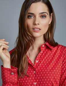 Women’s Red & White Dobby Fitted Shirt – Double Cuffs | Hawes & Curtis