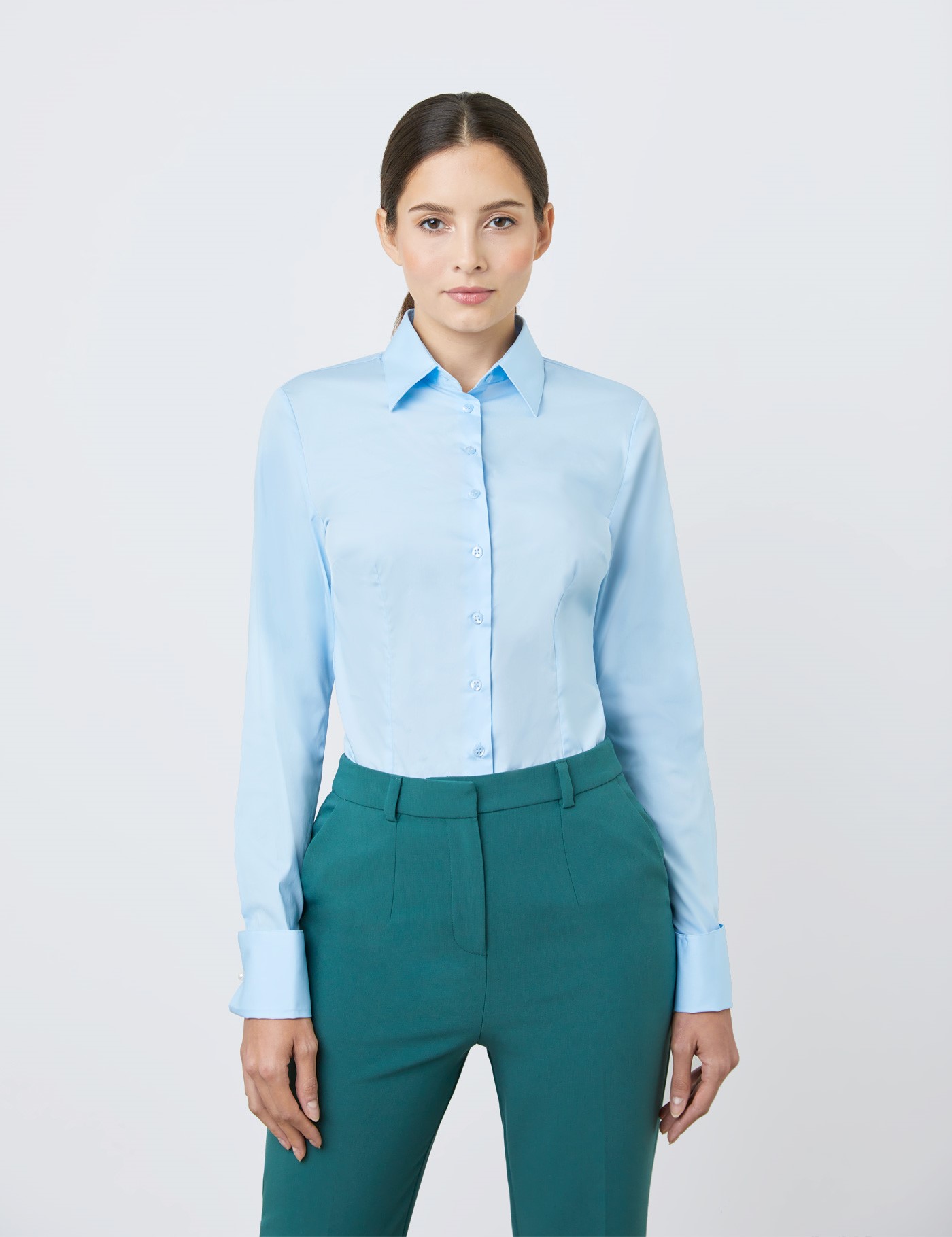 Jabeth Wilson datum Ochtend Women's Ice Blue Fitted Cotton Stretch Shirt - Double Cuff | Hawes & Curtis
