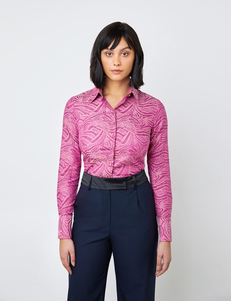 Women's Berry & Pink Jacquard Self Print Fitted Shirt - Single Cuff