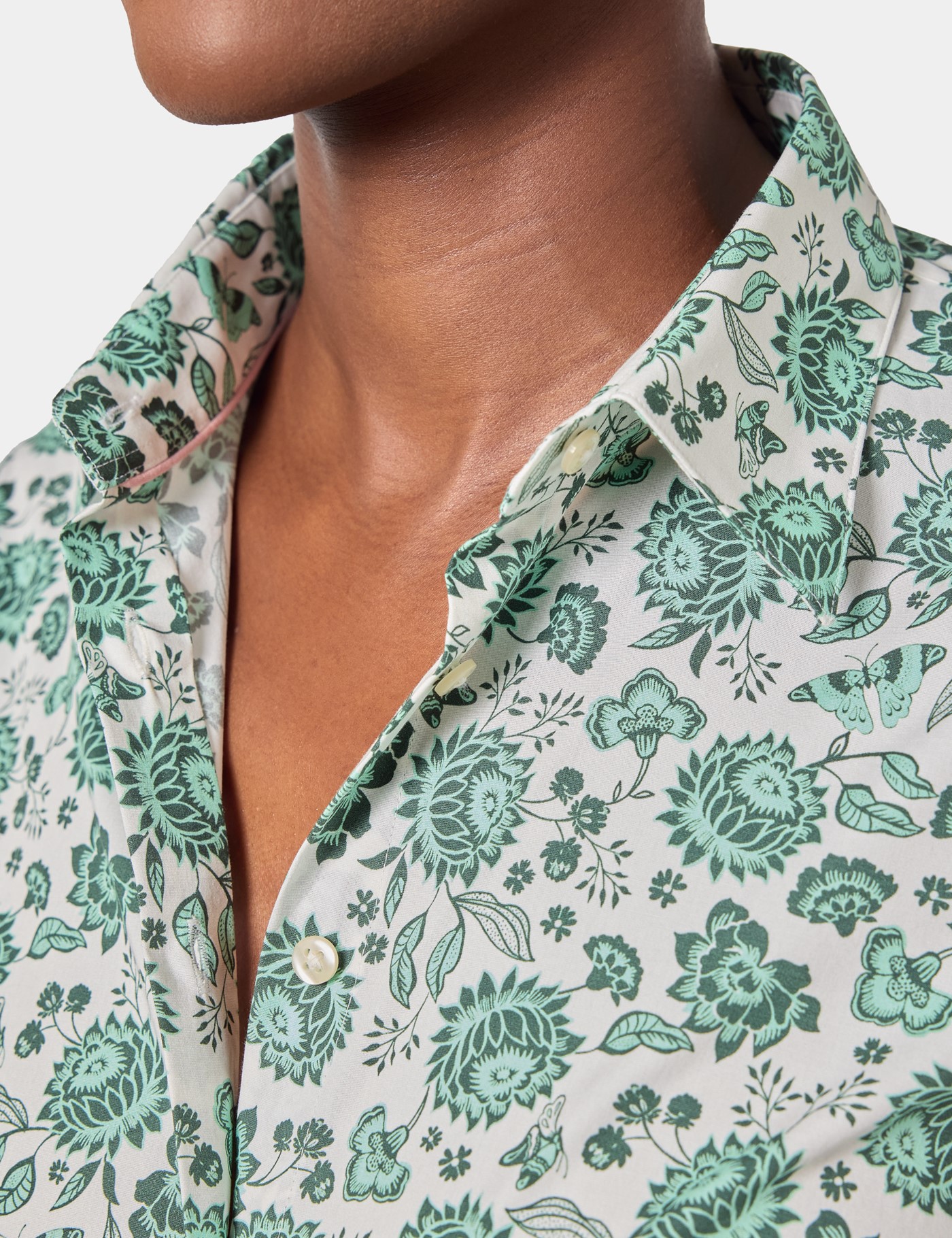 Hawes & Curtis Fitted Cream & Green Floral Shirt Size: 8 image 2