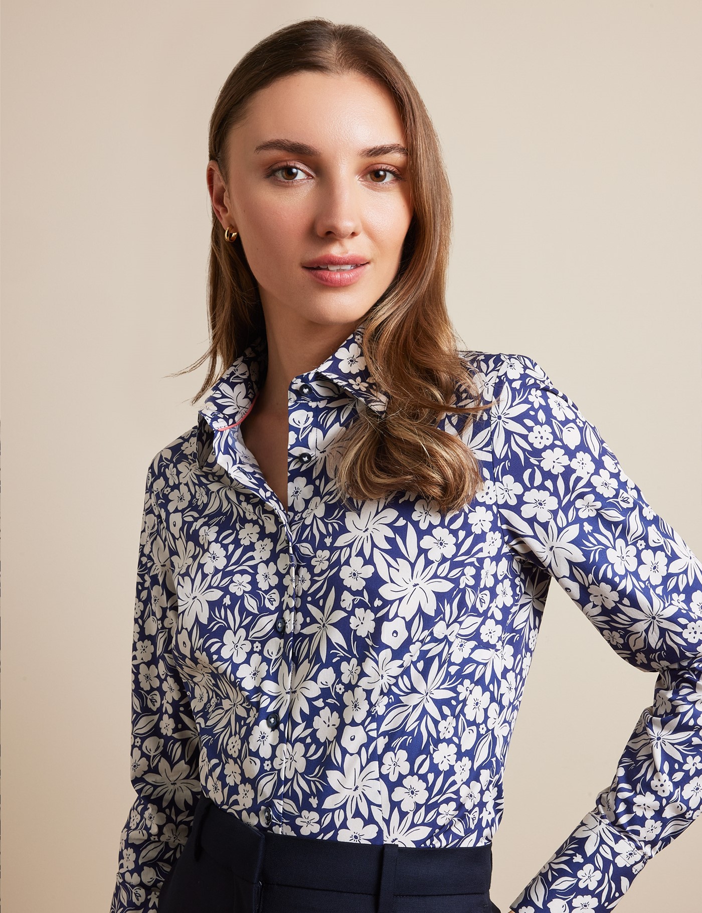 Hawes & Curtis Fitted Navy & White Floral Shirt Size: 4 (UK 6)