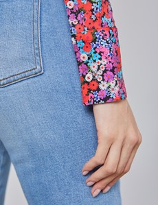 Women's Red & Blue Colour Field Flowers Fitted Shirt - Single Cuff 