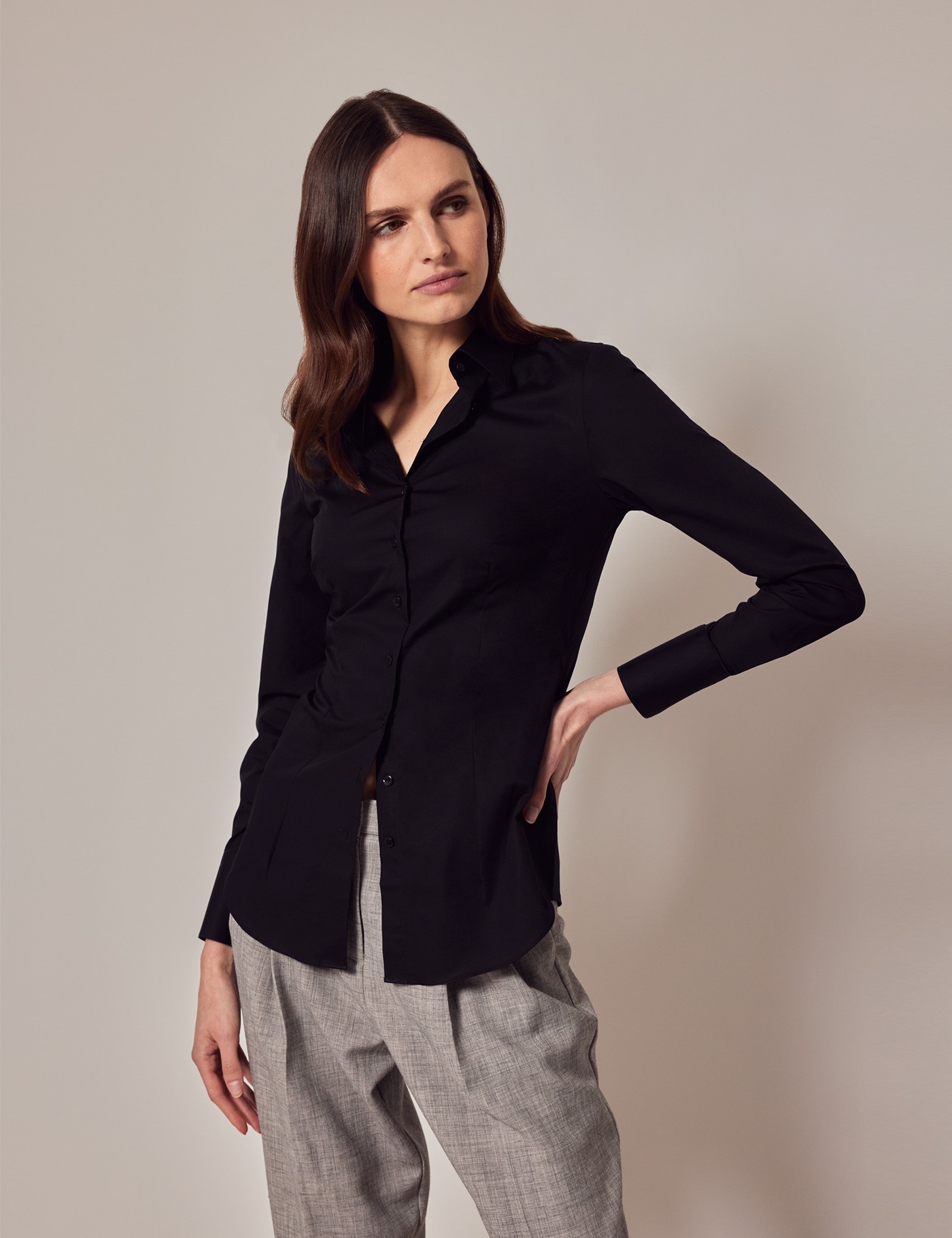 Women's Black Fitted Stretch Shirt - Single Cuff | Hawes & Curtis