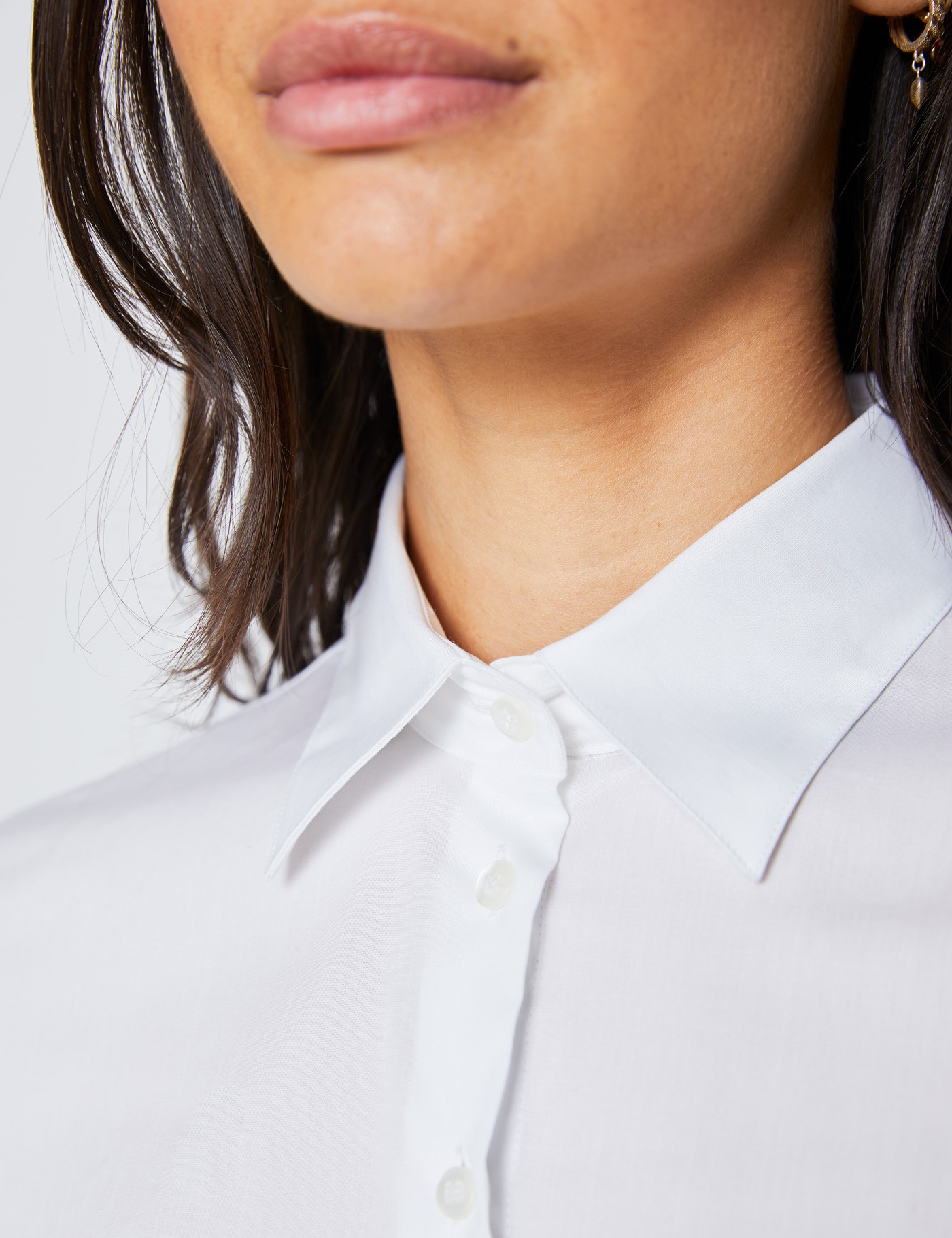 white stretch shirt women