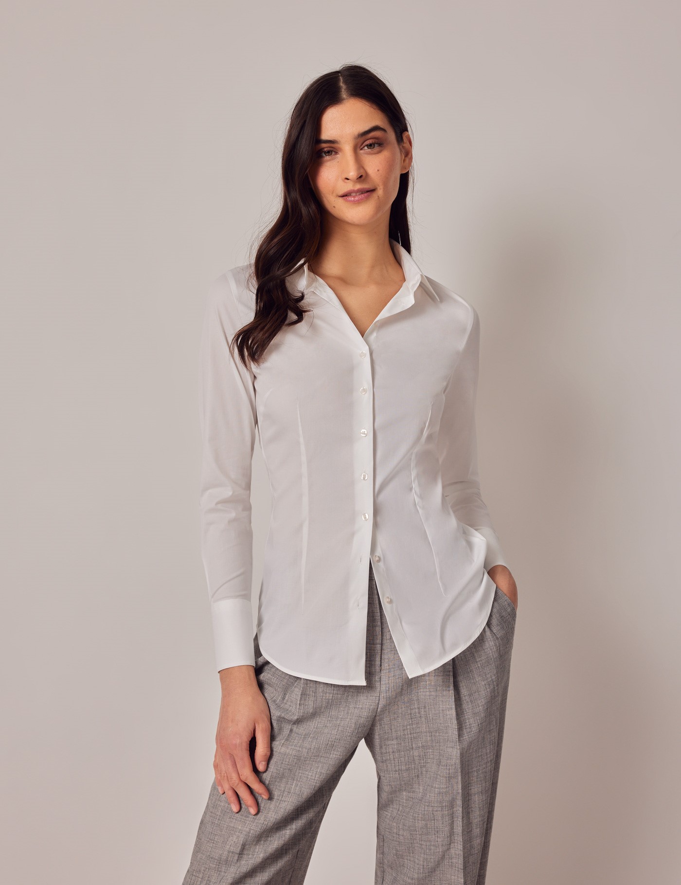 Materialisme Op maat vacuüm Women's White Fitted Cotton Stretch Shirt - Single Cuffs | Hawes and Curtis