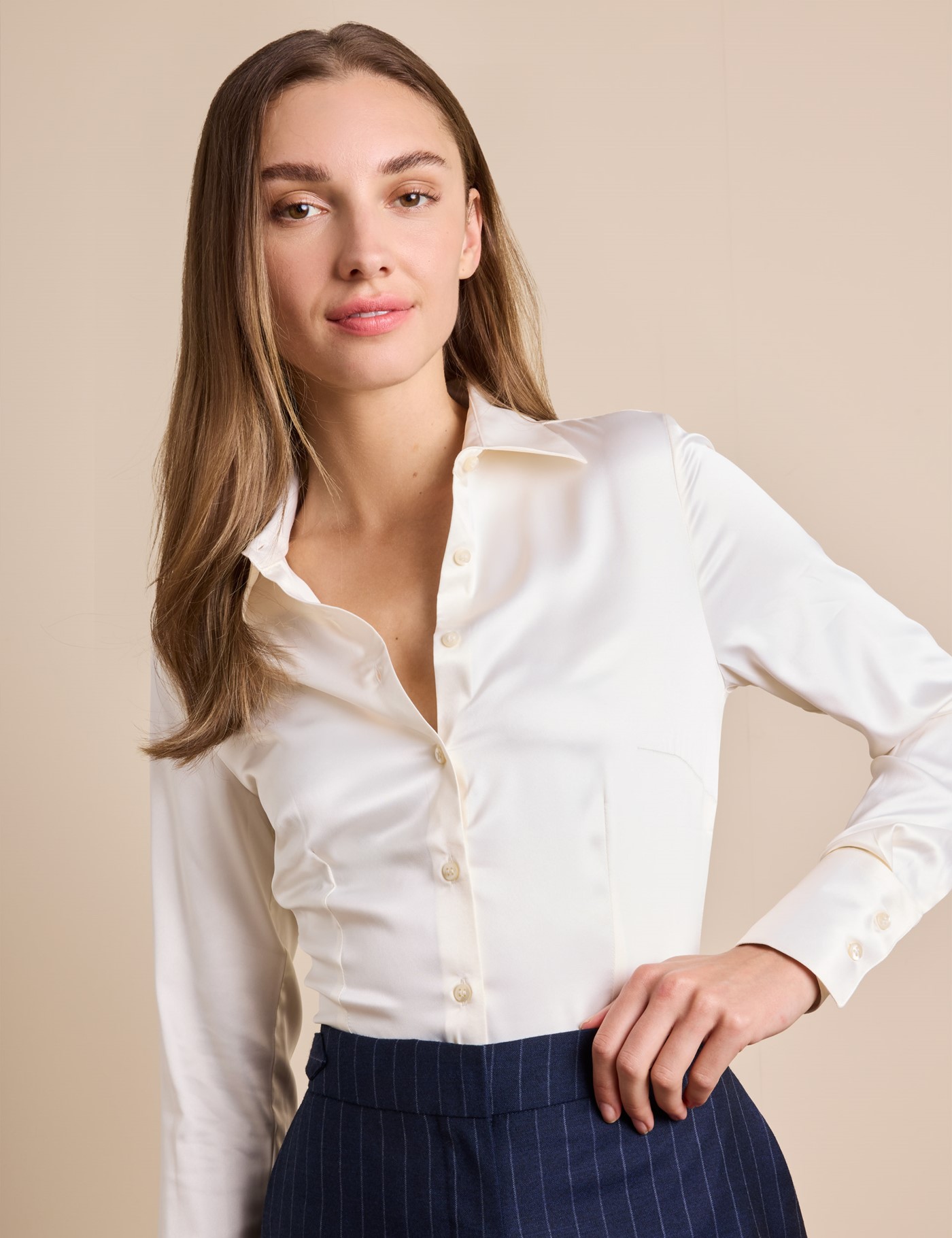 Hawes & Curtis Fitted Cream Shirt Size: 14 (UK 16)