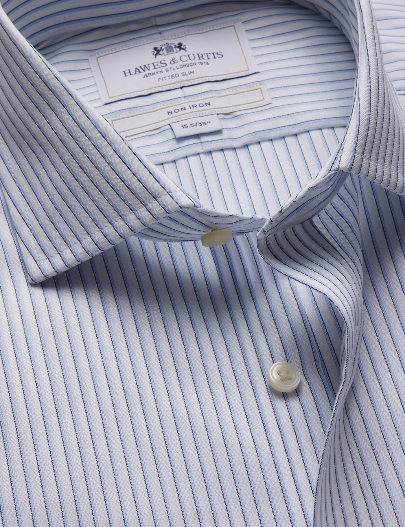 Hawes & Curtis Fitted Slim Blue & White Stripe Non-Iron Shirt Size: 18" collar, 37" sleeve