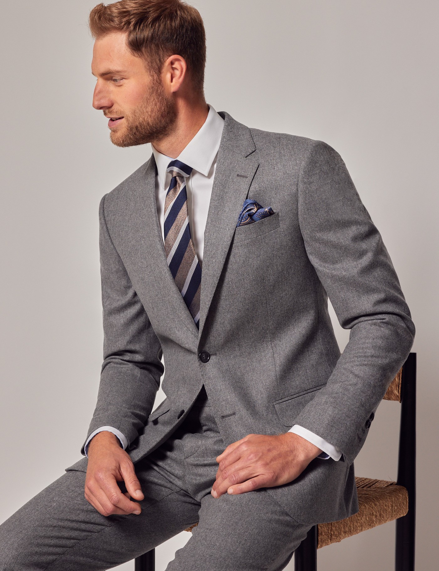 Men's Grey Tailored Flannel Suit Jacket - 1913 Collection | Hawes & Curtis
