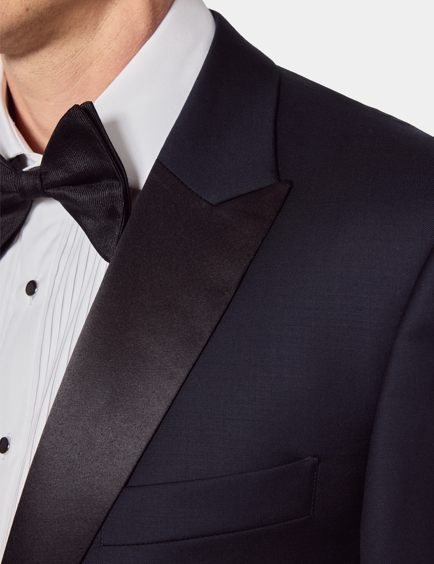 Hawes & Curtis Classic Fit Navy Dinner Suit Size: One Size image 3
