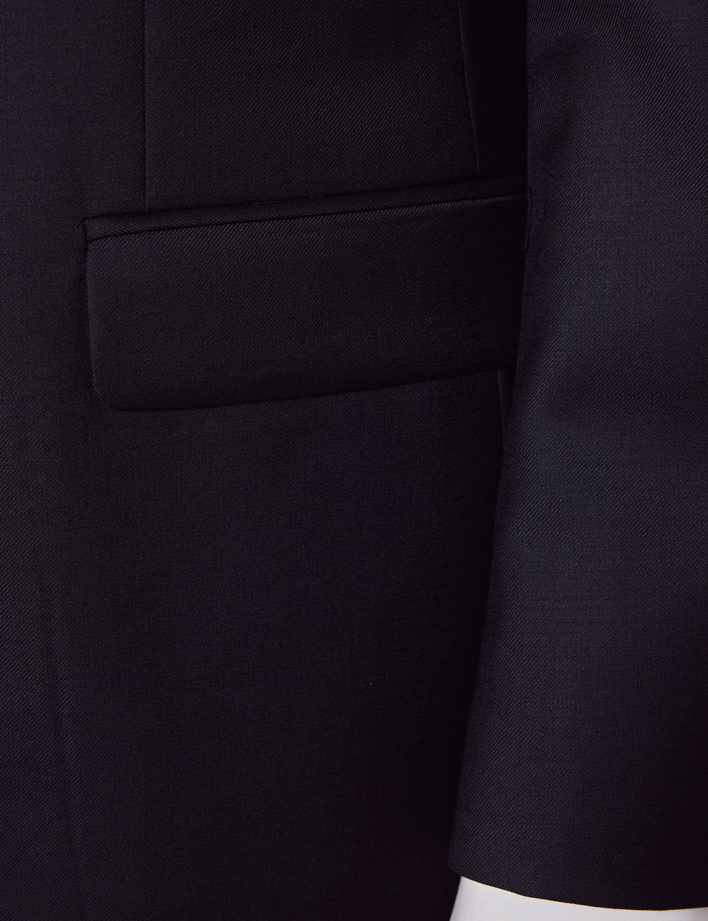 Hawes & Curtis Classic Fit Navy Dinner Suit Size: One Size image 4