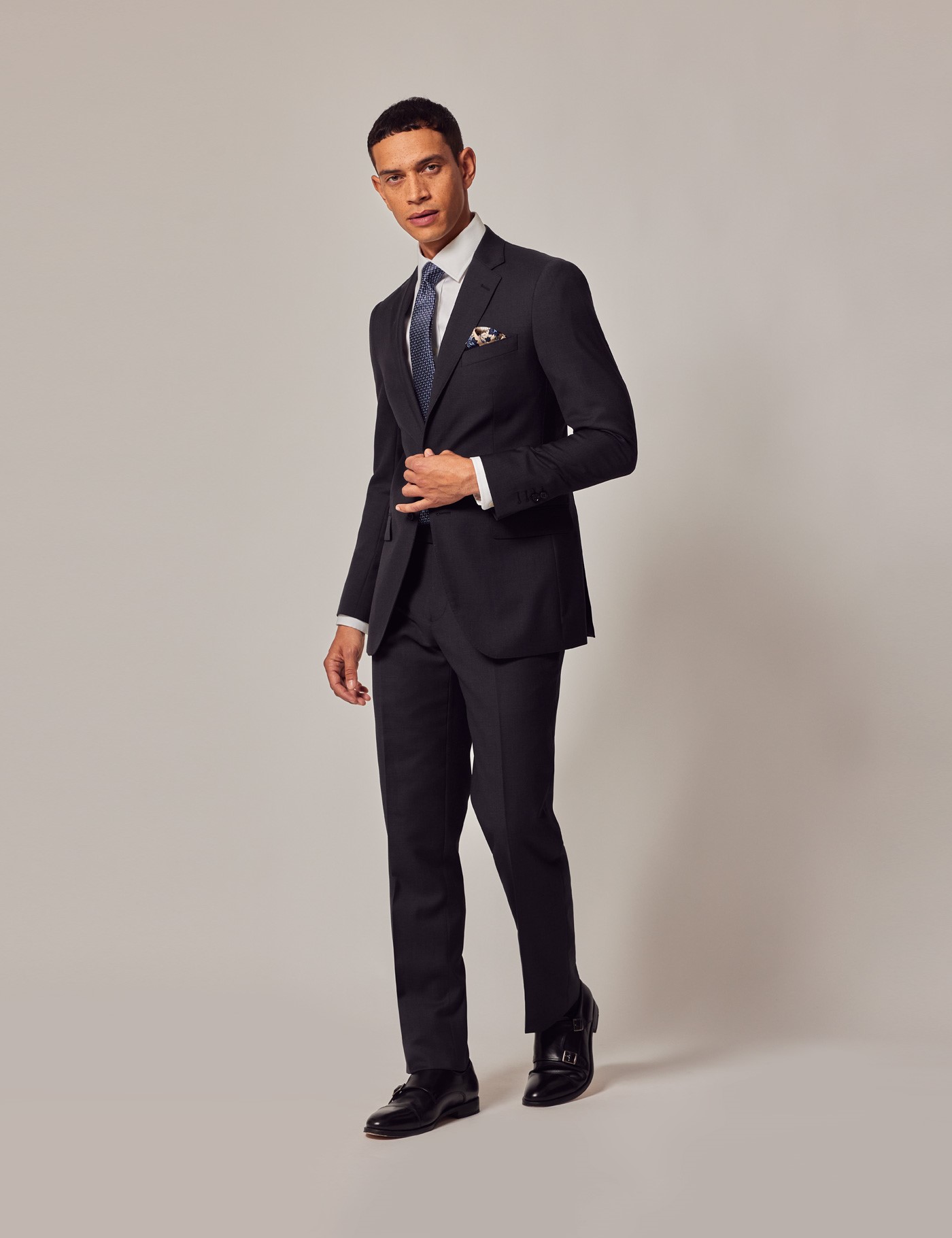 Men's Dark Charcoal Twill 2 Piece Slim Fit Suit | Hawes & Curtis