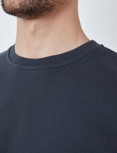 Rundhals Lounge Sweatshirt – Garment Dye – Bio-Baumwolle – Dunkelgrau
