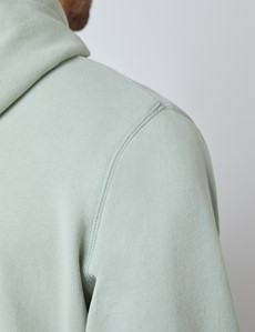 Lounge Hoodie – Kapuzenpullover – Garment Dye – Bio-Baumwolle – hellgrün