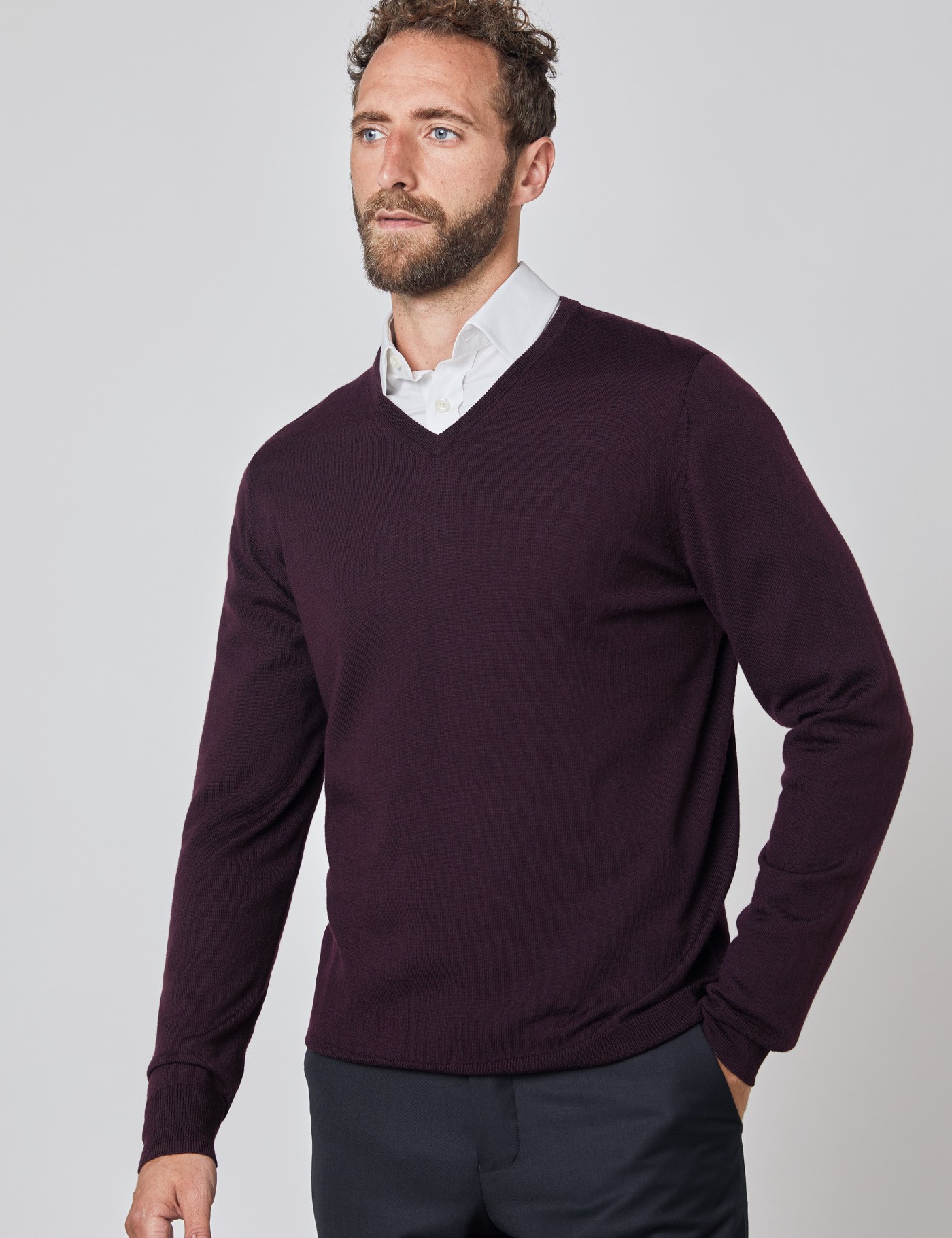 Merino Wool V-Neck Sweater in Blackberry | Hawes & Curtis | USA