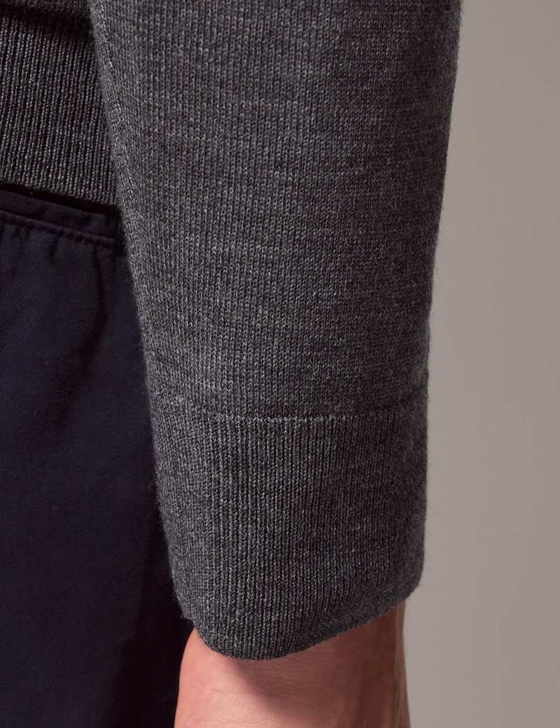 Wolk - Merino wool sweater for men in anthracite grey