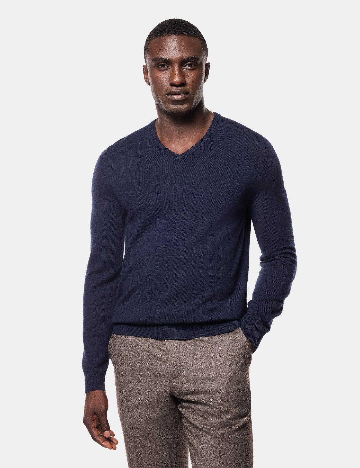 Hawes & Curtis Navy V-Neck Jumper | Machine Washable Size: Large