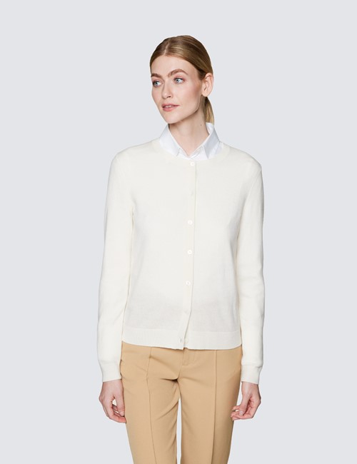 Damen Bekleidung Pullover und Strickwaren Strickjacken Kaos Strickjacke in Weiß 