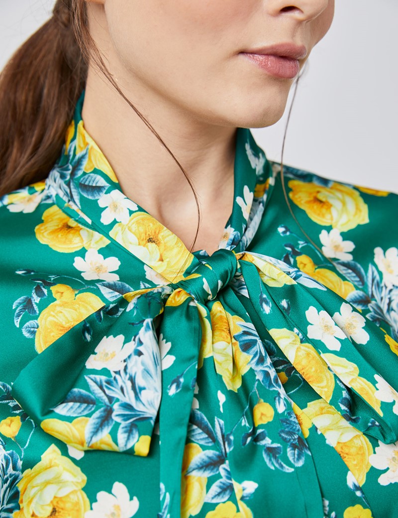 Women S Green And Yellow Floral Fitted Satin Blouse Single Cuff Pussy Bow Hawes And Curtis