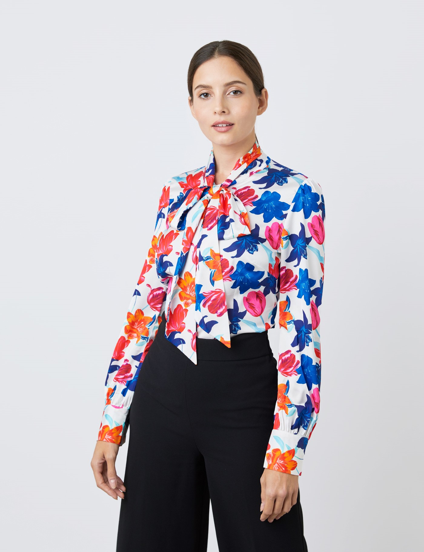 Image of Hawes & Curtis Women's Large Floral Print Satin Blouse in White/Blue Size  Single Cuff Pussy Bow