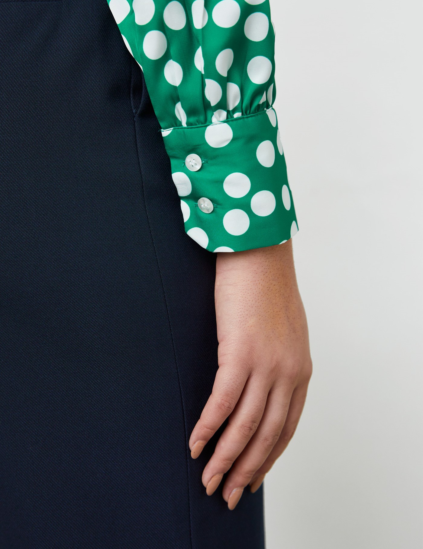 Satin Women S Fitted Shirt With Spots Print And Pussy Bow In Green And Whites Hawes And Curtis Uk