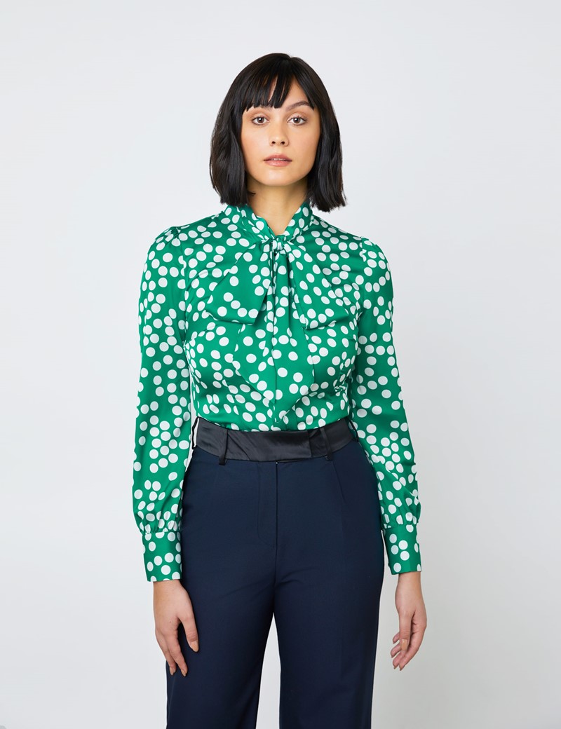 Satin Womens Fitted Shirt With Spots Print And Pussy Bow In Green