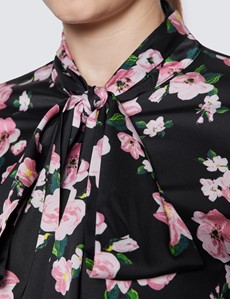 Schluppenbluse – Slim Fit – Satin – rosa schwarz Blumen Print