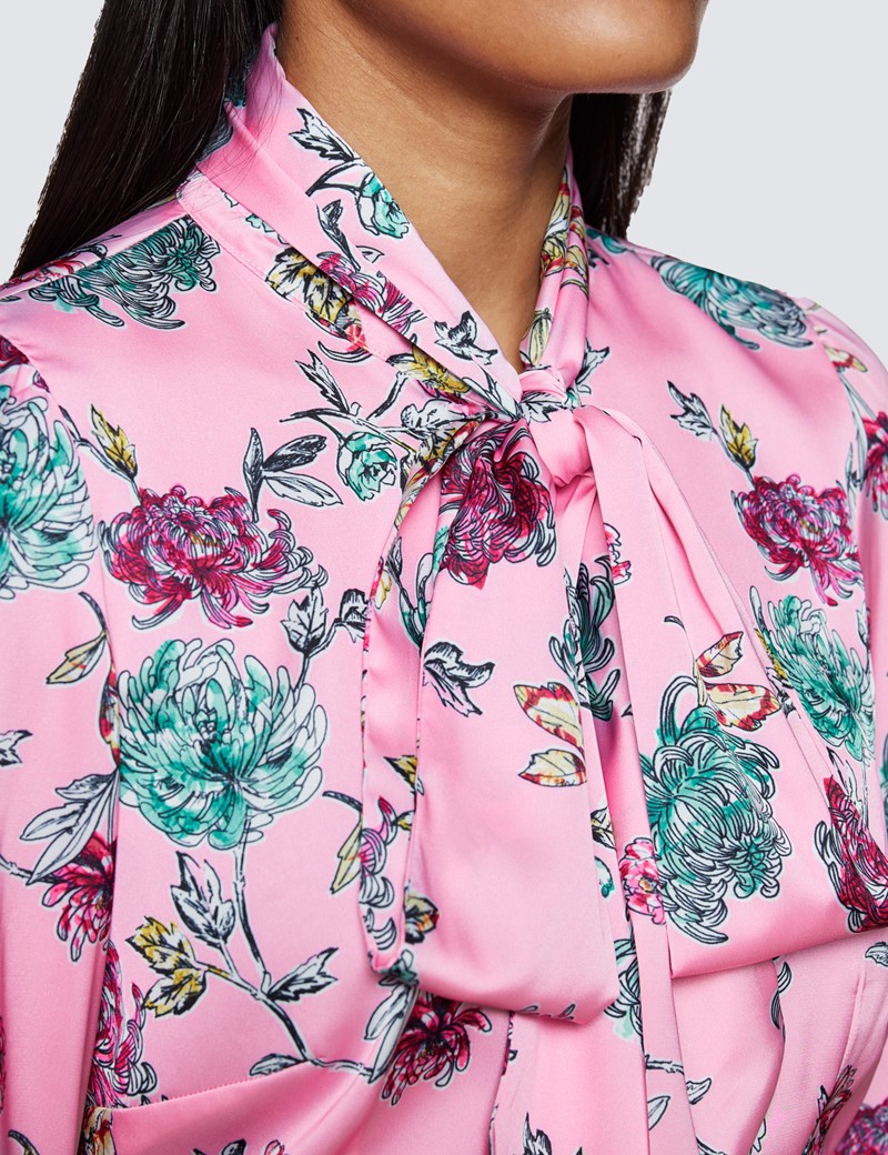 Women's Pink & Red Floral Print Pussy Bow Blouse
