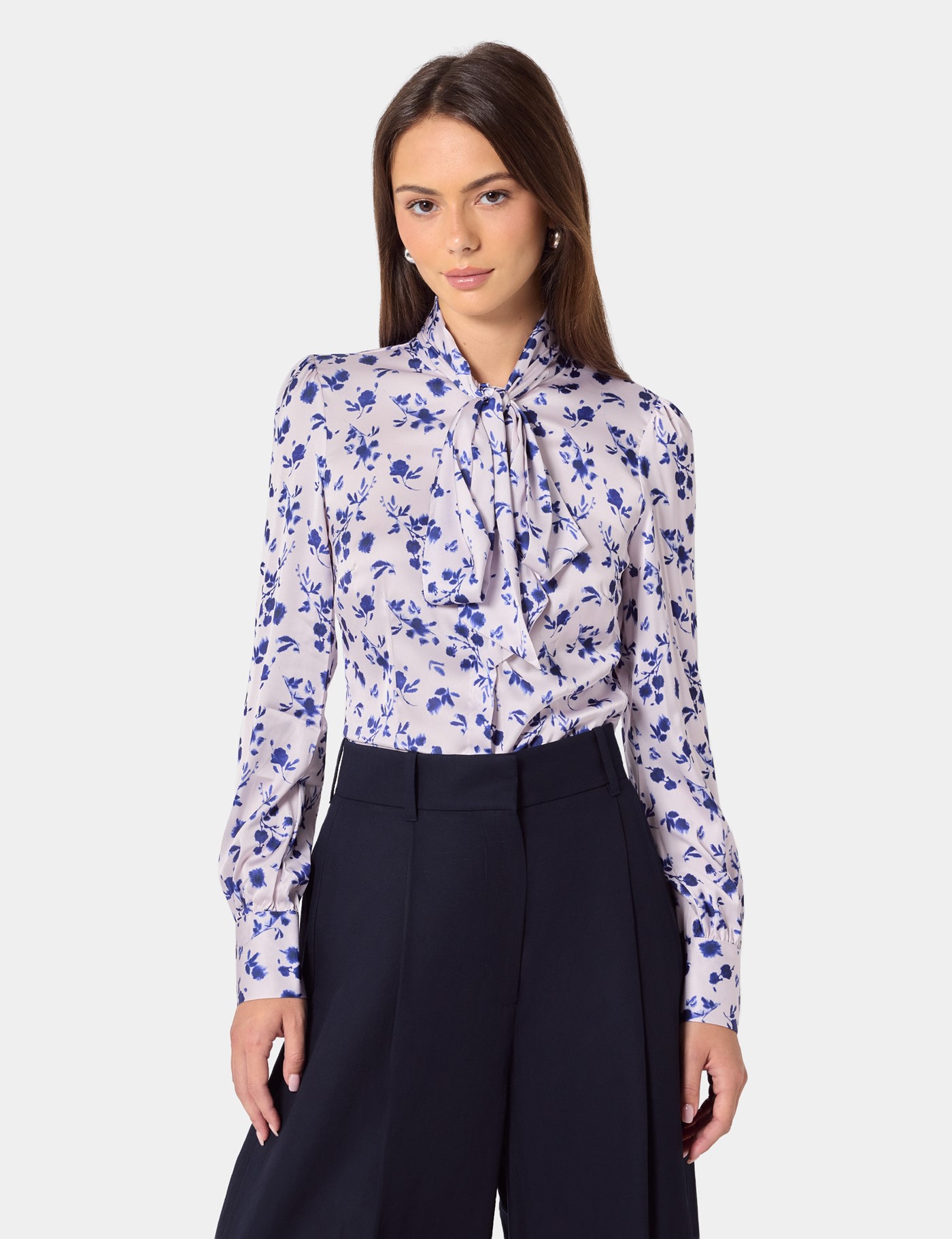 & Pink & Floral Pussybow Blouse