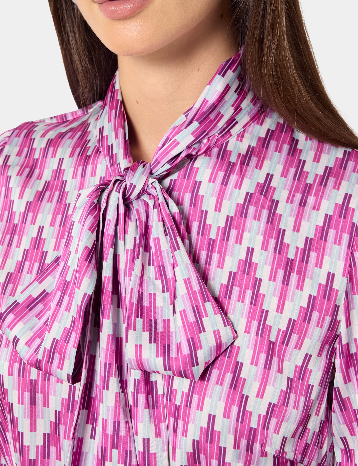 Hawes & Curtis Pink & Cream Geometric Pussybow Blouse Size: 6 image 2